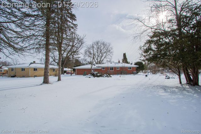 5617 Westfalen Drive, Shelby Charter Township, MI 48317