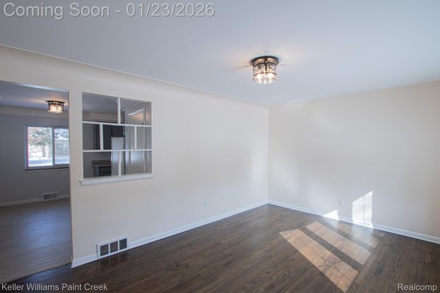 5617 Westfalen Drive, Shelby Charter Township, MI 48317