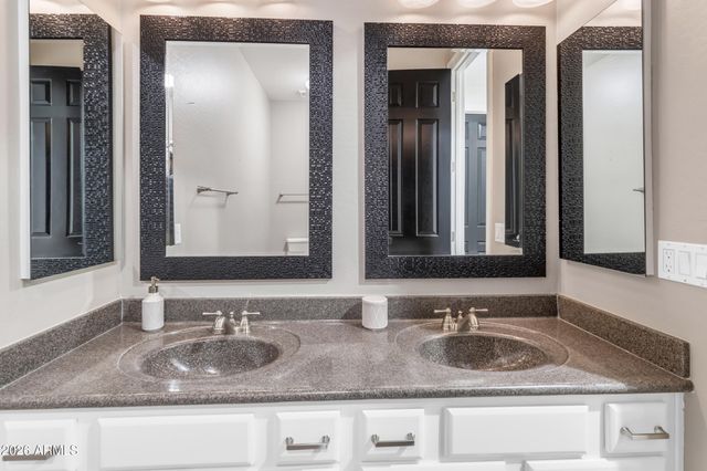 3296 E VALLEJO Court, Gilbert, AZ 85298