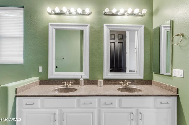 3296 E VALLEJO Court, Gilbert, AZ 85298