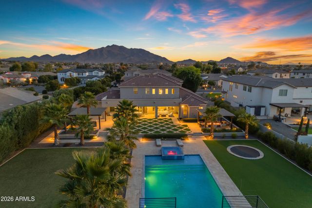 3296 E VALLEJO Court, Gilbert, AZ 85298