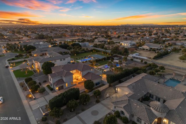 3296 E VALLEJO Court, Gilbert, AZ 85298