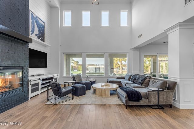 3296 E VALLEJO Court, Gilbert, AZ 85298