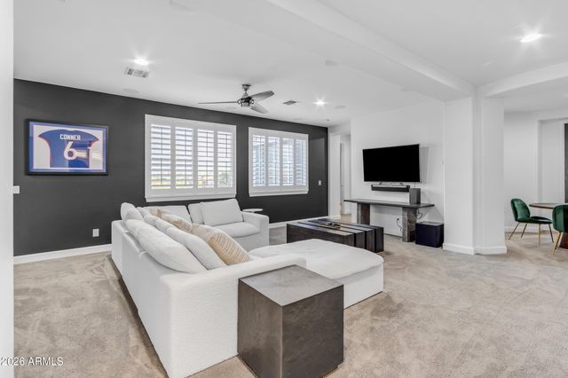 3296 E VALLEJO Court, Gilbert, AZ 85298