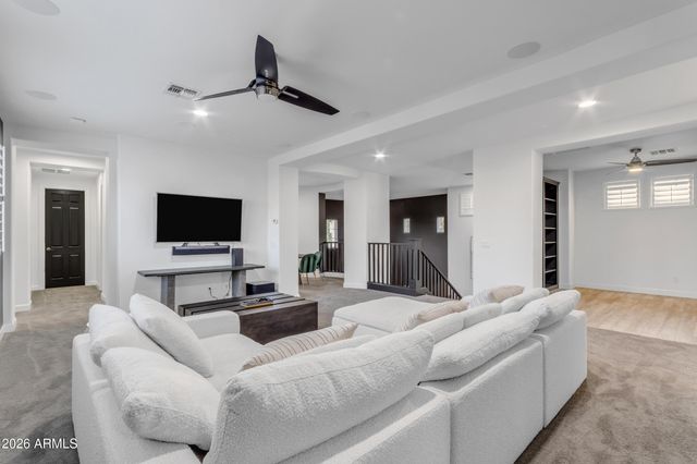 3296 E VALLEJO Court, Gilbert, AZ 85298