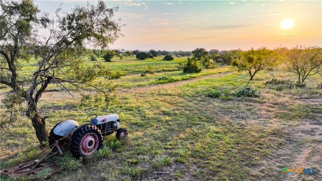 2562 County Road 2315, Lampasas, TX 76550