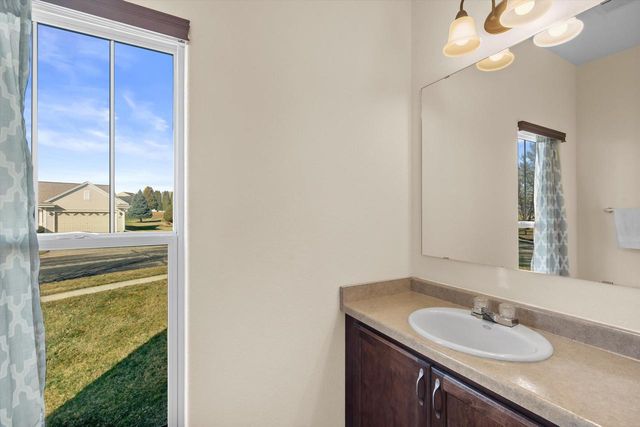 619 Arlington WAY, Watertown, WI 53094