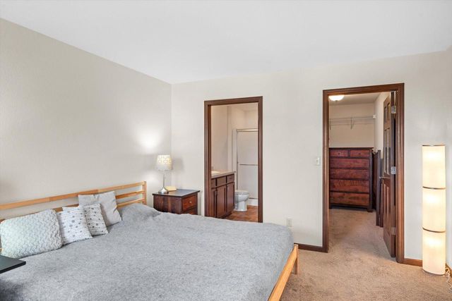 619 Arlington WAY, Watertown, WI 53094