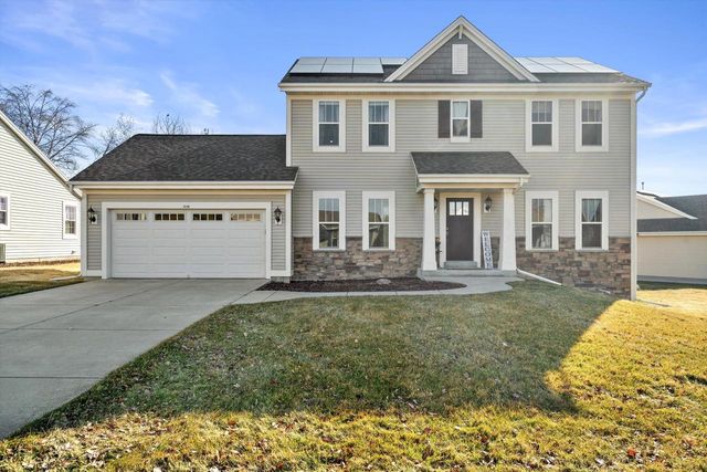 619 Arlington WAY, Watertown, WI 53094