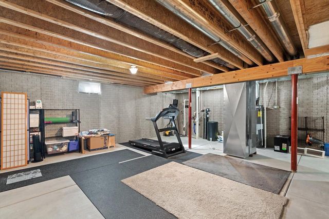 619 Arlington WAY, Watertown, WI 53094