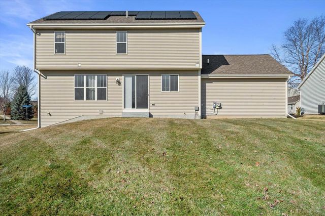 619 Arlington WAY, Watertown, WI 53094