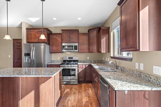 619 Arlington WAY, Watertown, WI 53094