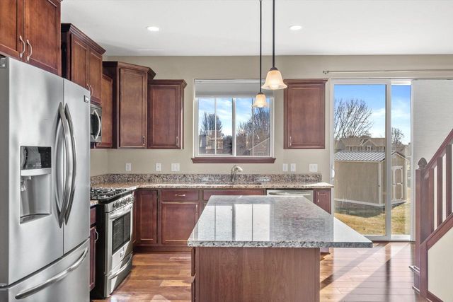 619 Arlington WAY, Watertown, WI 53094