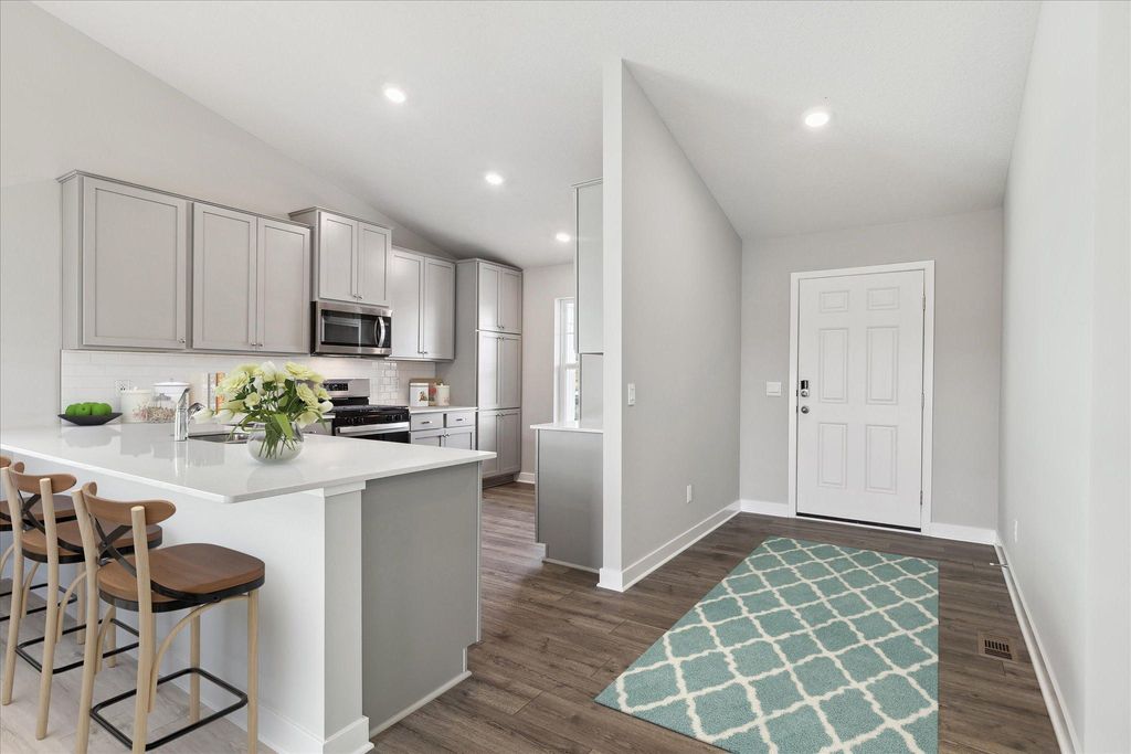 1672 Denali Drive, Shakopee, MN 55379
