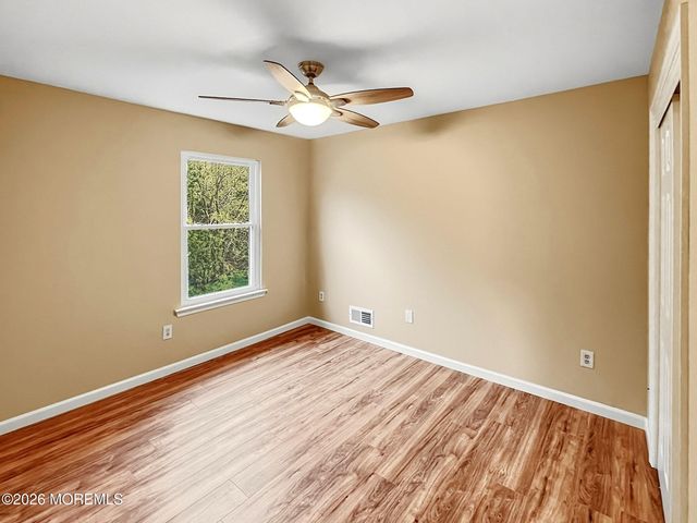 29 Heron Court, Manalapan, NJ 07726