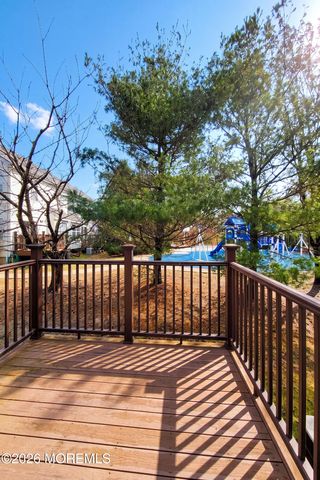 29 Heron Court, Manalapan, NJ 07726
