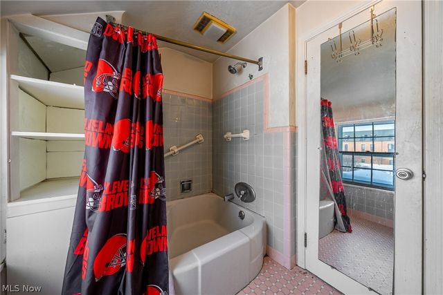 4602 College Road, South Euclid, OH 44121