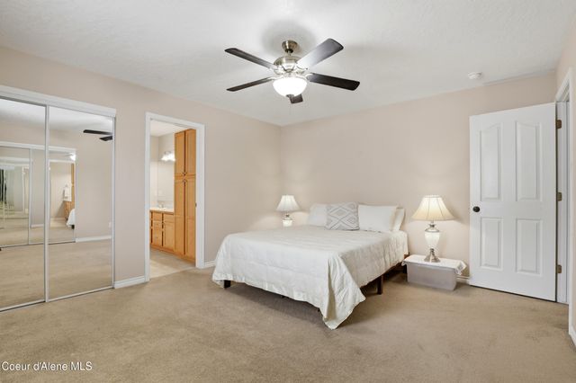 9571 N Macie LOOP, Hayden, ID 83835