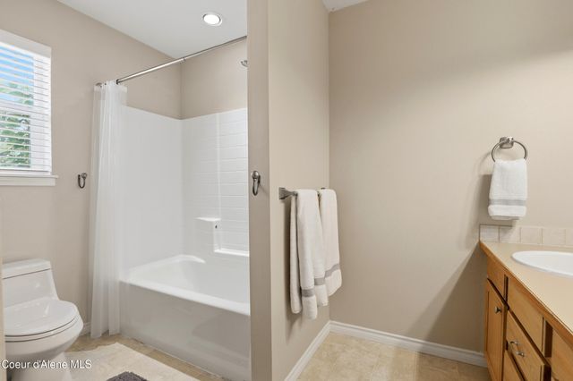 9571 N Macie LOOP, Hayden, ID 83835