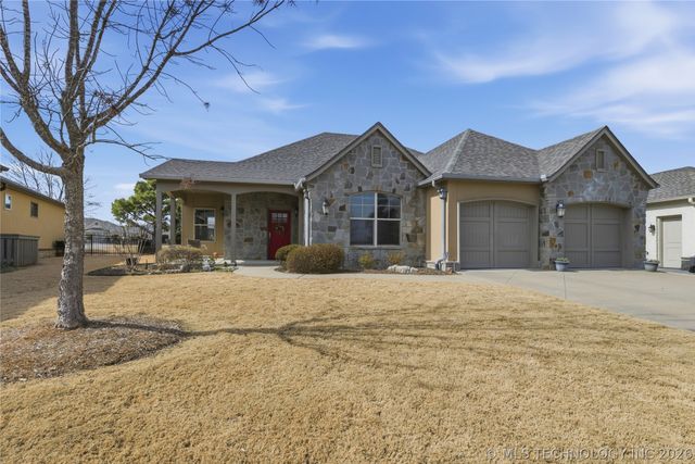 8410 S Nogales Avenue W, Tulsa, OK 74132