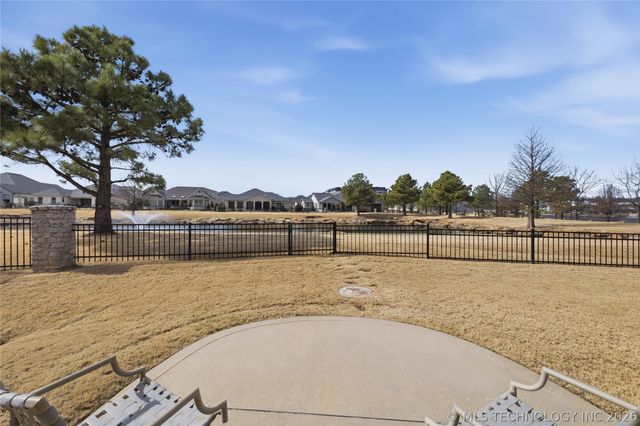 8410 S Nogales Avenue W, Tulsa, OK 74132