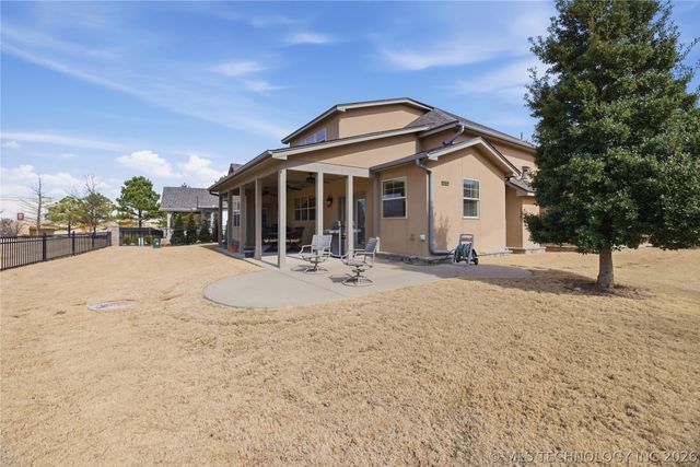 8410 S Nogales Avenue W, Tulsa, OK 74132