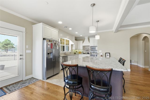 8410 S Nogales Avenue W, Tulsa, OK 74132