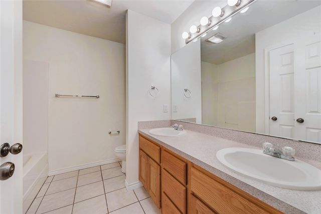 1425 Western Oaks Court, Bryan, TX 77807