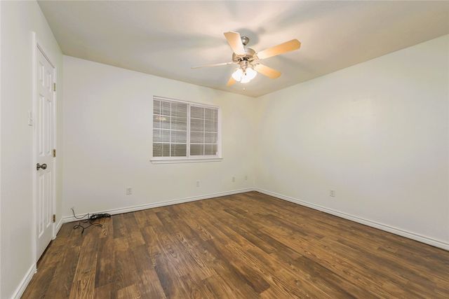 1425 Western Oaks Court, Bryan, TX 77807