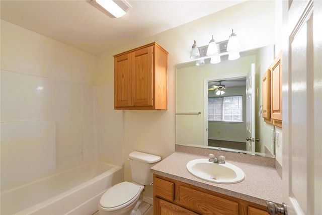 1425 Western Oaks Court, Bryan, TX 77807