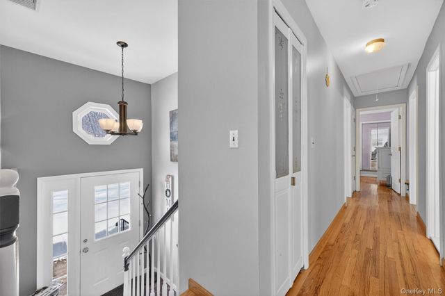 32 Louise Lane, Hopewell Junction, NY 12533