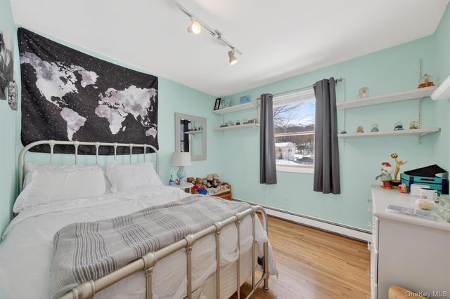 32 Louise Lane, Hopewell Junction, NY 12533