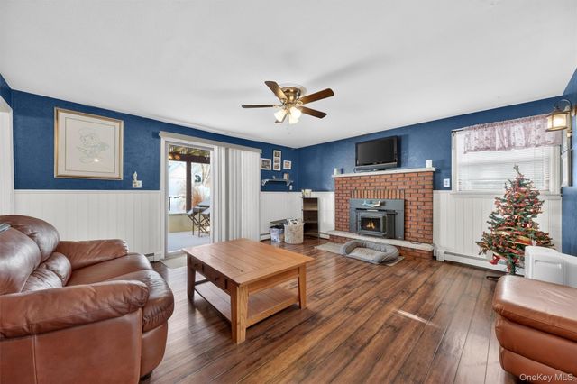 32 Louise Lane, Hopewell Junction, NY 12533