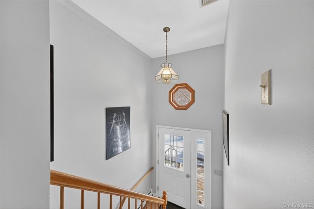 32 Louise Lane, Hopewell Junction, NY 12533