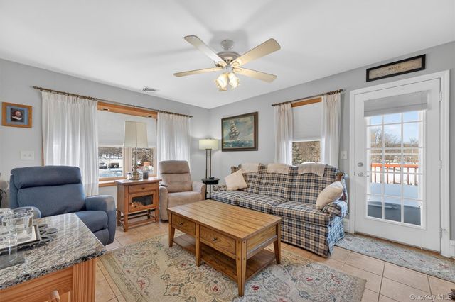 32 Louise Lane, Hopewell Junction, NY 12533