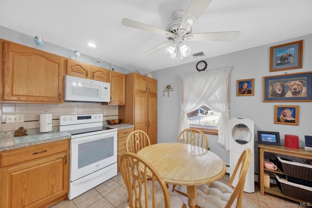 32 Louise Lane, Hopewell Junction, NY 12533