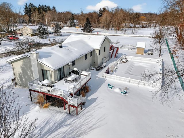 32 Louise Lane, Hopewell Junction, NY 12533