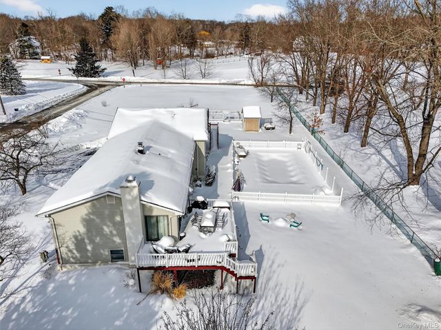 32 Louise Lane, Hopewell Junction, NY 12533