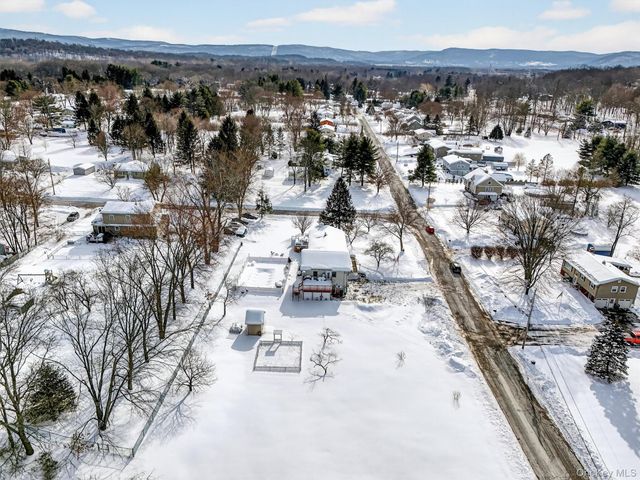 32 Louise Lane, Hopewell Junction, NY 12533