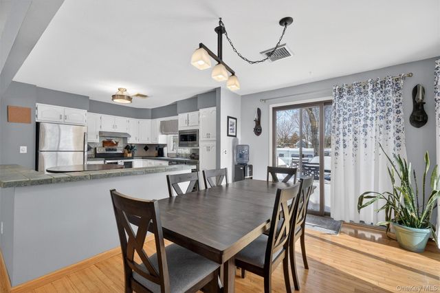 32 Louise Lane, Hopewell Junction, NY 12533