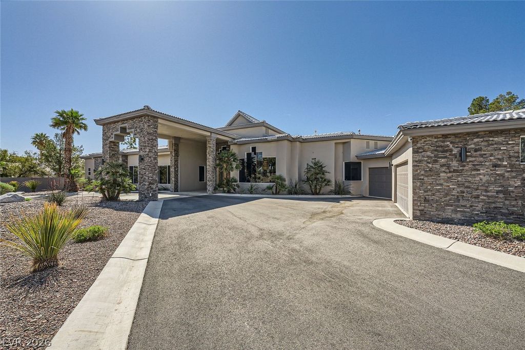7901 Obannon Drive, Las Vegas, NV 89117 — photo 4