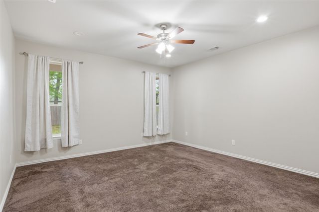 707 E College Street, Terrell, TX 75160