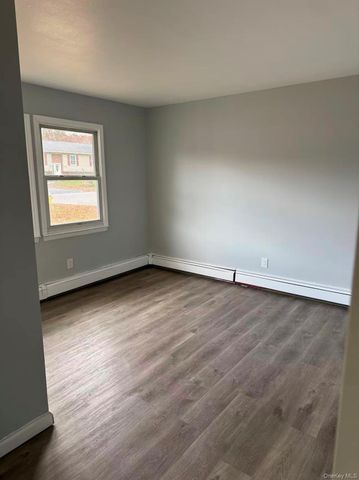 20 Westfield Road, Coram, NY 11727