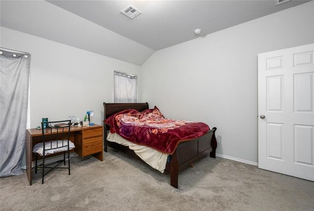 1025 S Colt Lane, Mustang, OK 73064