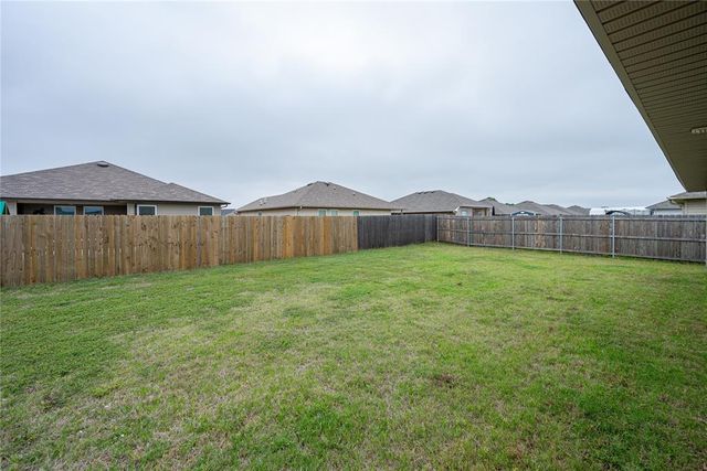 1025 S Colt Lane, Mustang, OK 73064