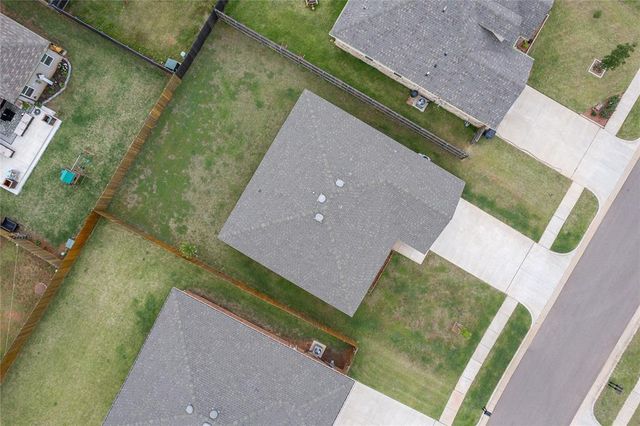 1025 S Colt Lane, Mustang, OK 73064