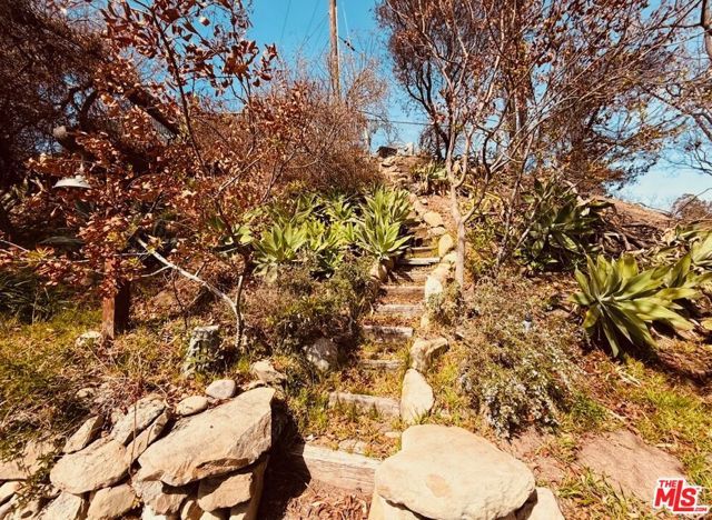 2566 Tuna Canyon Road, Topanga (los Angeles), CA 90290