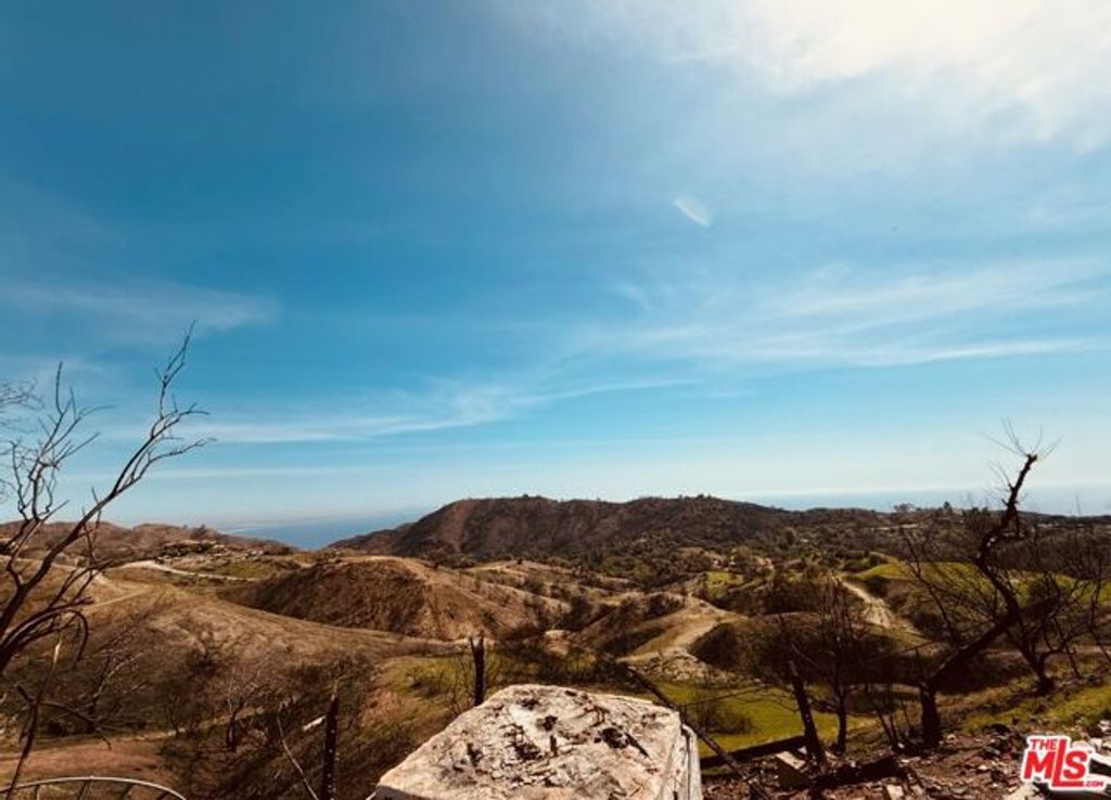 2566 Tuna Canyon Road, Topanga (los Angeles), CA 90290