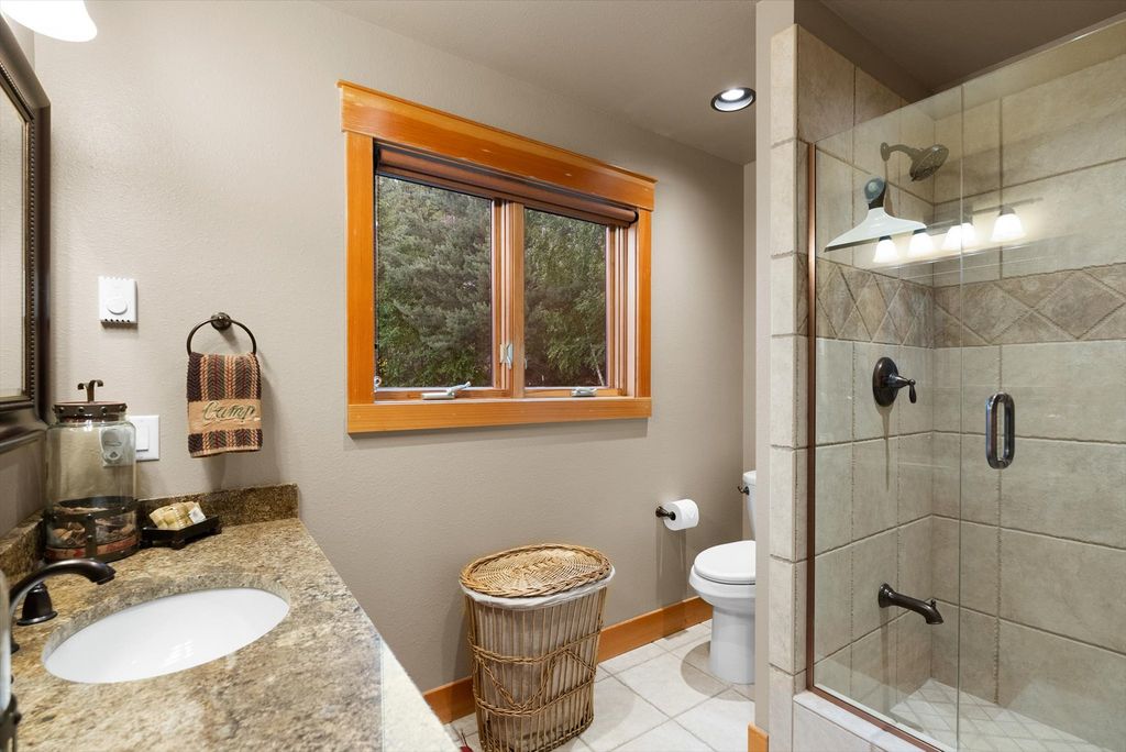 31572 Lake To Sky Drive, Bigfork, MT 59911 photo 35