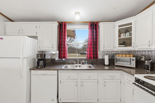 1919 Eastside Lake Road, Graham, TX 76450